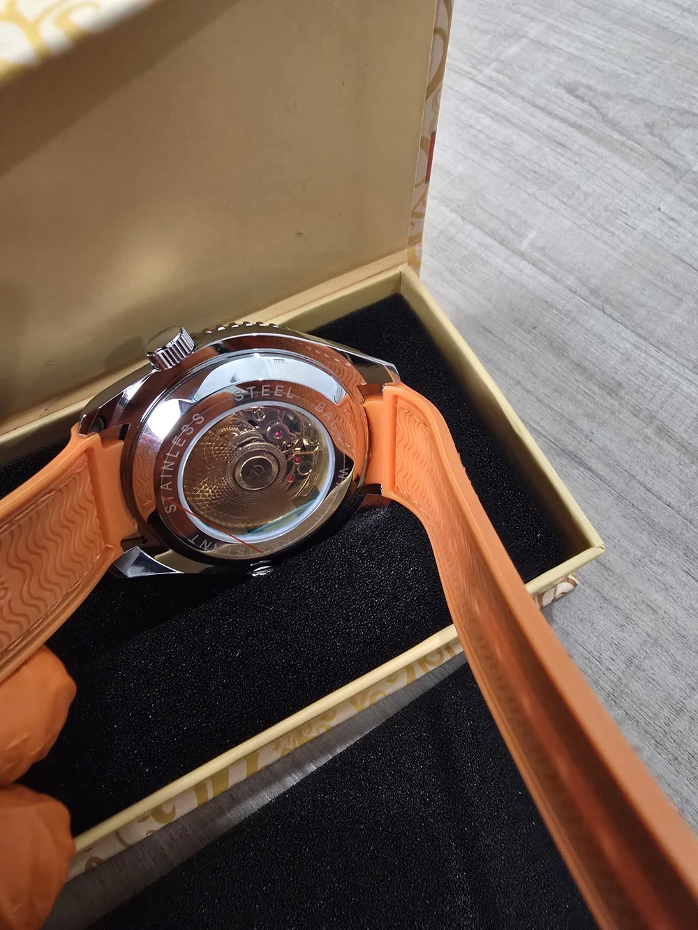 Buerniji Authomatic Diver Watch - Black and Orange Sport Strap